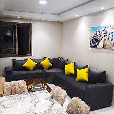 Super Apartement Totalement Neuf Et Climatise A Cote Du Centre Commercial Marjane M2 Tangeri Esterno foto